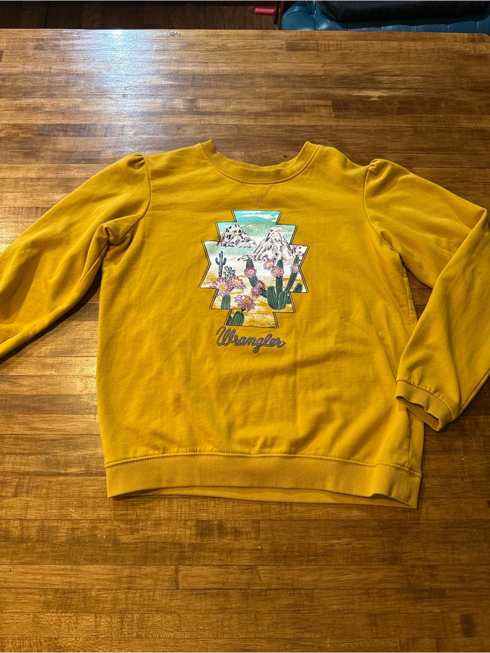 Wrangler Cowboy Sweatshirt Womens
( g1 - Picture 2 of 4